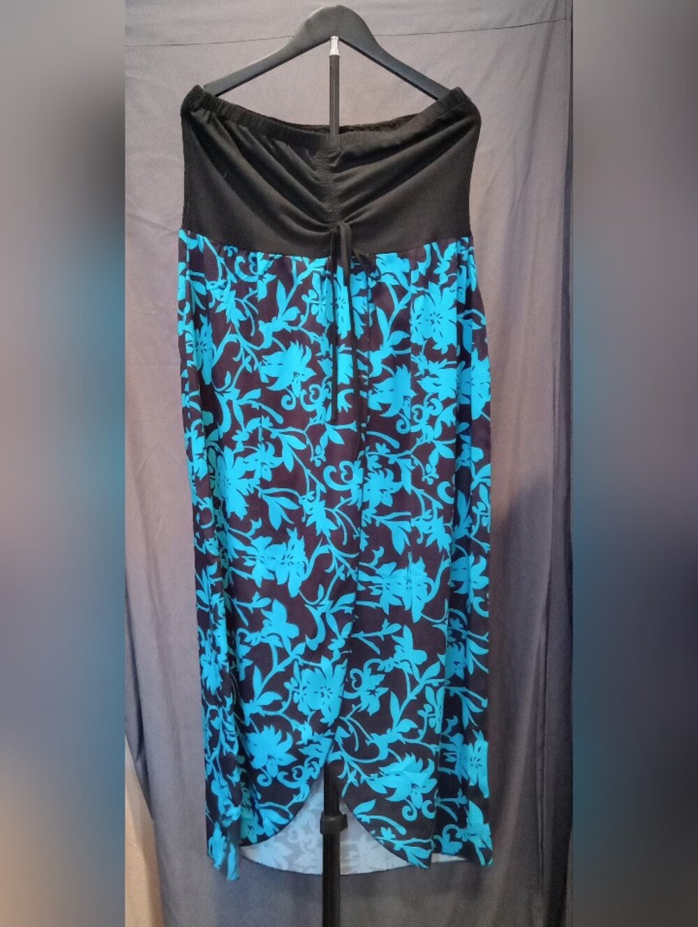 Black & Bright Turquoise Floral Smocked Maxi Dress Women's Size XL